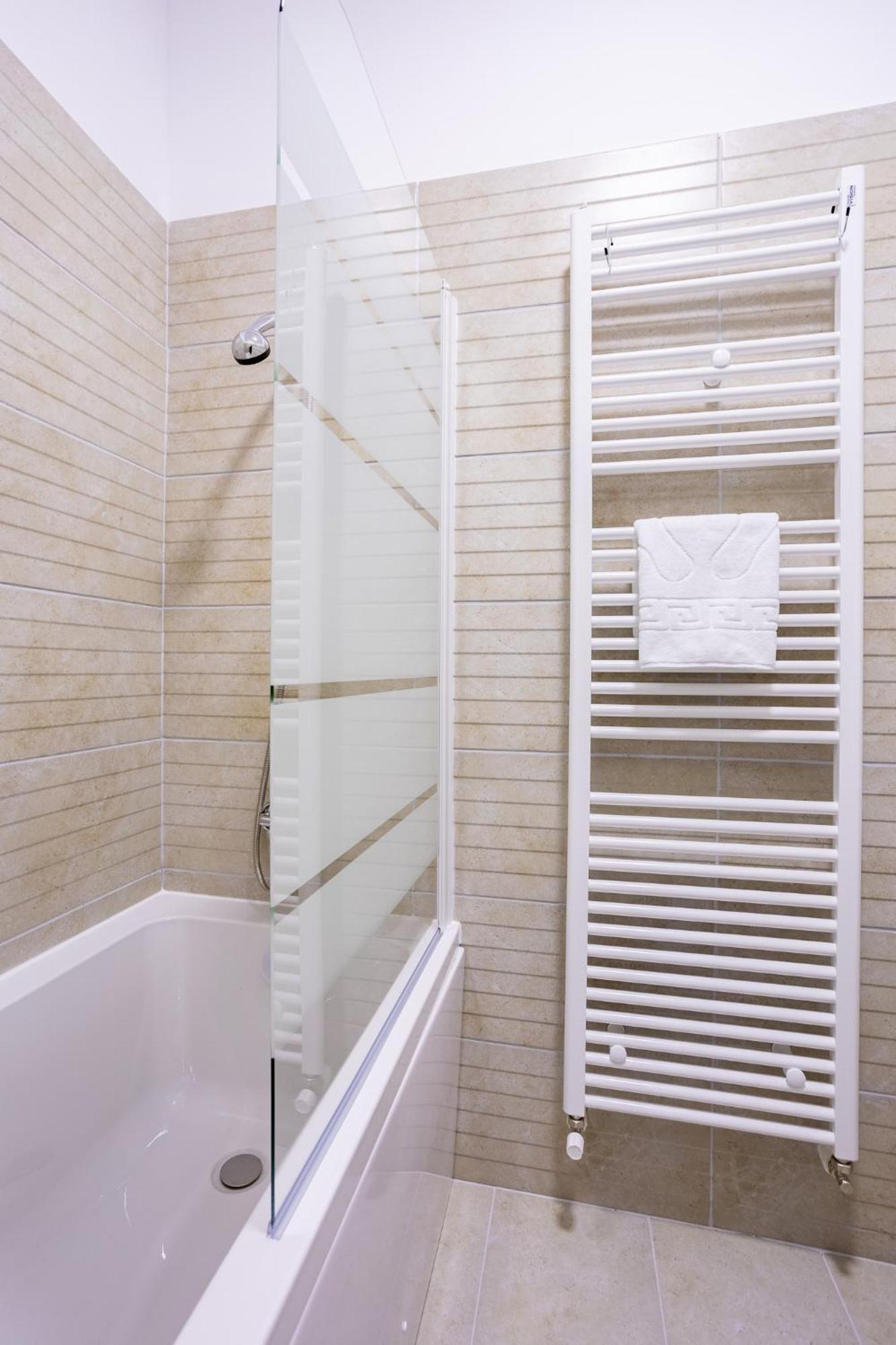 Heaven Comfort 29 Bukares Bagian luar foto